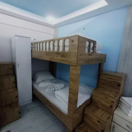 Hostel Armıs